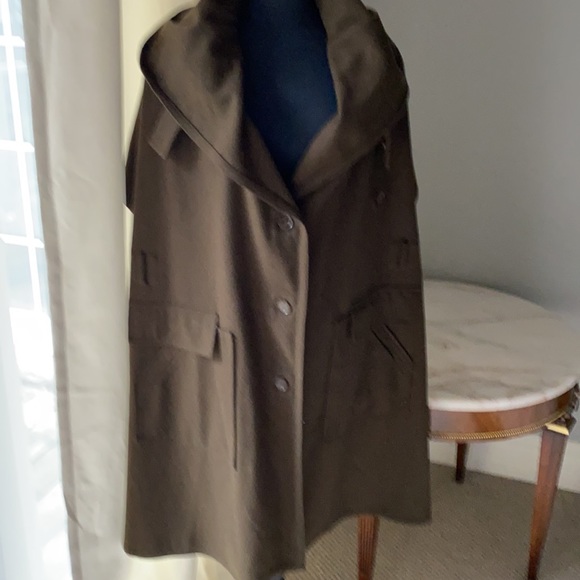 MAX AZRIA HOODED CAPE ONE SIZE - Picture 11 of 15
